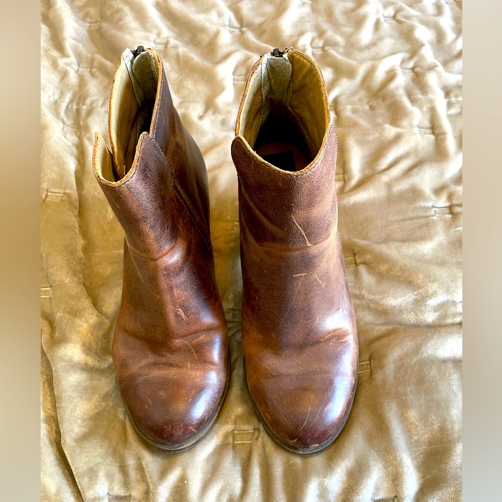 Leather Block Heel Low-Cut Boots, Size 37 IT (US size 6)